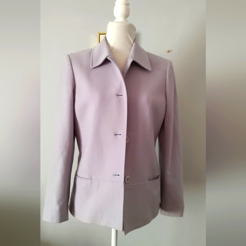 Blazer  Women Kasper & Company   size 8  purple  Buttons Front Wool  Good Condit